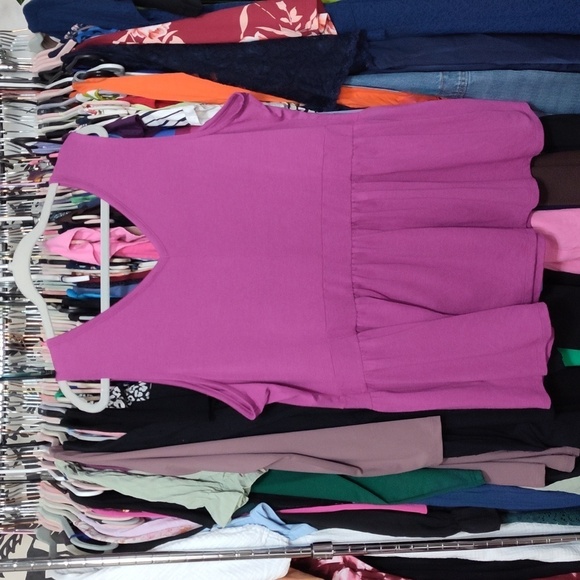 NWOT Lane Bryant Surplice Neckline Top In Magenta - Picture 6 of 6